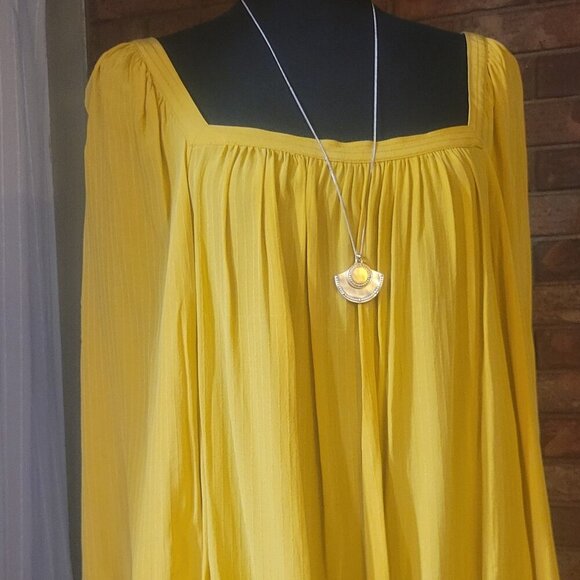 NWT Flowy Goldenrod Peasant Style Blouse - Size L - Picture 1 of 8